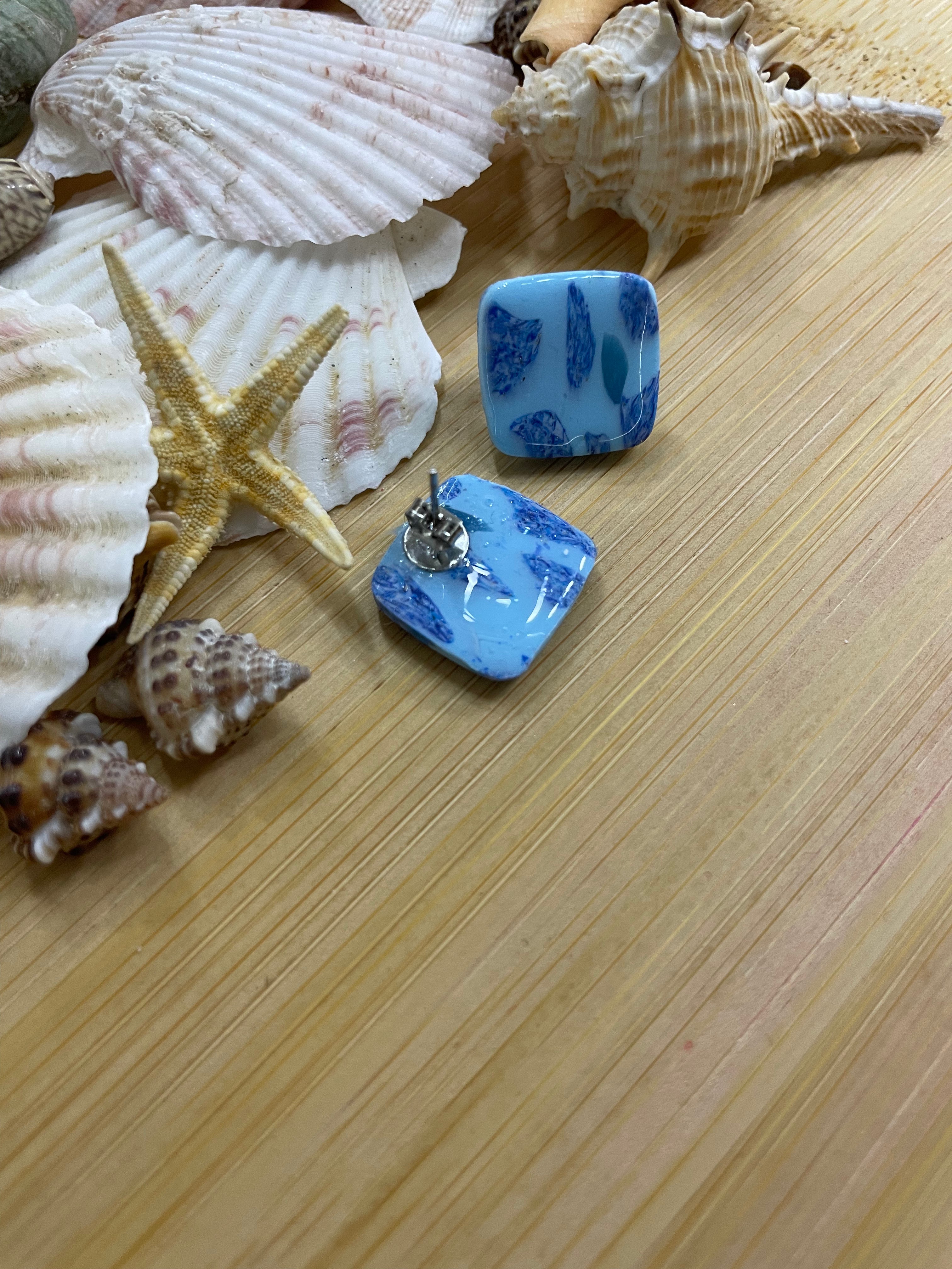 Boucle argenté-carré